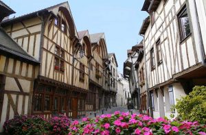 Troyes